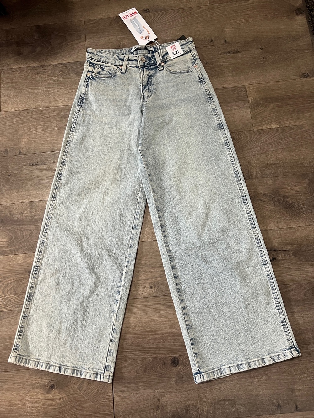 Celebrity Pink Wide Leg Jeans Size 5/27 New
